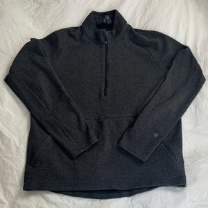 Men’s lululemon shirt, size M